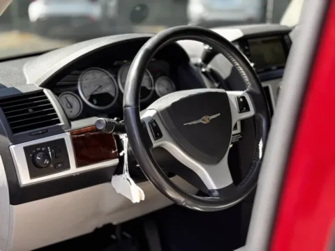 More photos of 2010 Chrysler Town & Country Touring Plus at Hank Graff Chevrolet Davison, MI