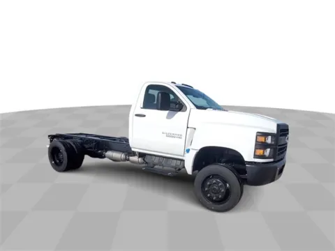 Another view of 2024 Chevrolet Silverado 4500HD Work Truck for sale in Davison, MI at Hank Graff Chevrolet Davison