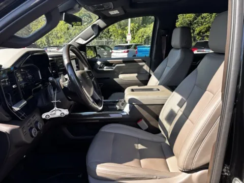 More photos of 2022 Chevrolet Silverado 1500 RST at Hank Graff Chevrolet Davison, MI