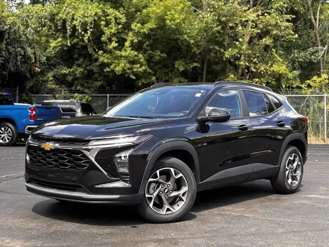 Black 2024 Chevrolet Trax LT for sale in Davison, MI
