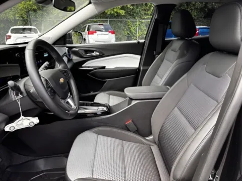 More photos of 2024 Chevrolet Trax LT at Hank Graff Chevrolet Davison, MI