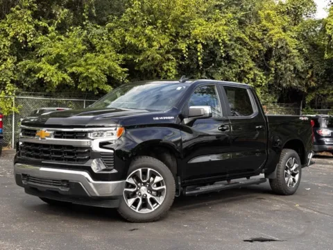Black 2024 Chevrolet Silverado 1500 LT for sale in Davison, MI