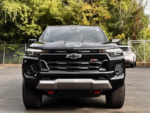 Photos of 2023 Chevrolet Colorado Z71 for sale in Davison, MI at Hank Graff Chevrolet Davison