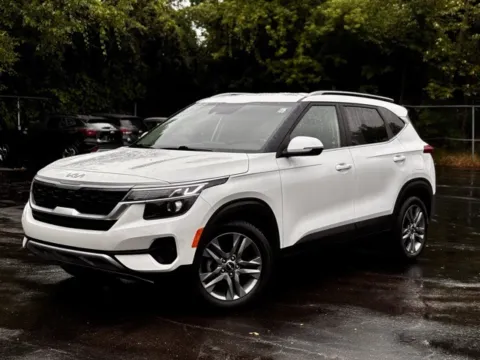 White 2022 Kia Seltos S for sale in Davison, MI
