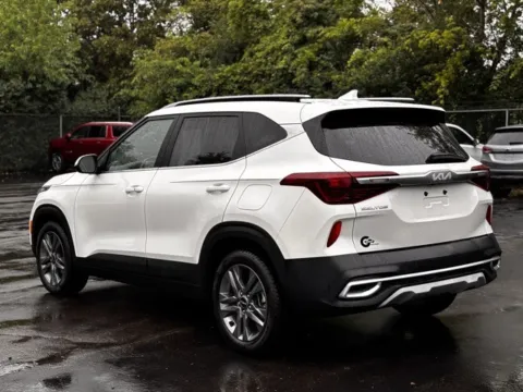 Another view of 2022 Kia Seltos S for sale in Davison, MI at Hank Graff Chevrolet Davison