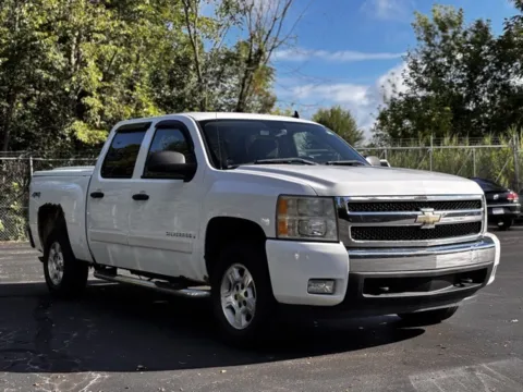Photos of 2007 Chevrolet Silverado 1500 LT for sale in Davison, MI at Hank Graff Chevrolet Davison