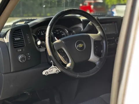 More photos of 2007 Chevrolet Silverado 1500 LT at Hank Graff Chevrolet Davison, MI