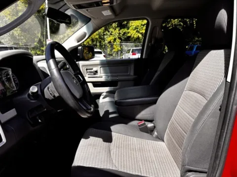 More photos of 2011 Ram 1500 SLT at Hank Graff Chevrolet Davison, MI