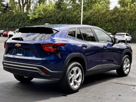 Photos of 2024 Chevrolet Trax LS for sale in Davison, MI at Hank Graff Chevrolet Davison