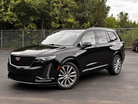 Black 2021 Cadillac XT6 Sport for sale in Davison, MI