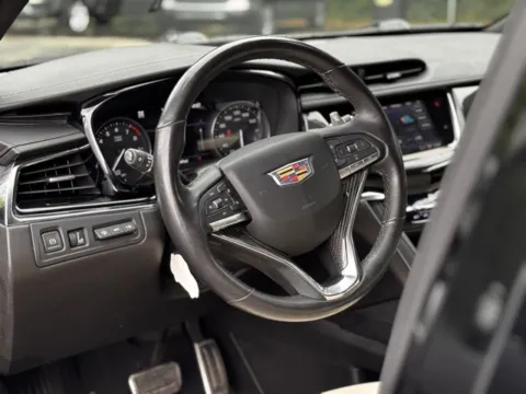 More photos of 2021 Cadillac XT6 Sport at Hank Graff Chevrolet Davison, MI