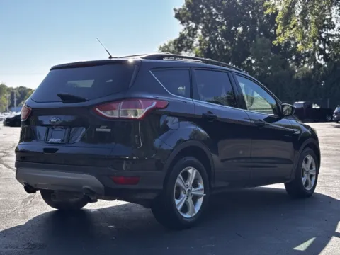 Photos of 2016 Ford Escape SE for sale in Davison, MI at Hank Graff Chevrolet Davison