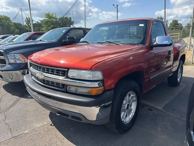 2001 Chevrolet Silverado 1500 LS for sale in Davison, MI