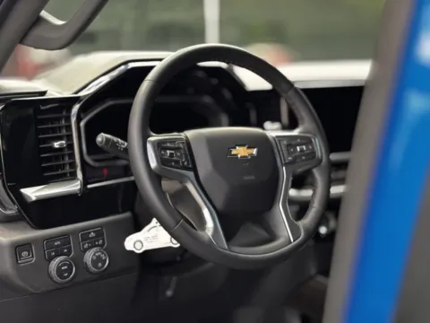 More photos of 2022 Chevrolet Silverado 1500 LT at Hank Graff Chevrolet Davison, MI