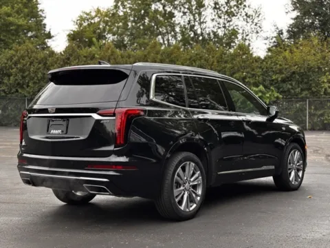 Another view of 2023 Cadillac XT6 Premium Luxury for sale in Davison, MI at Hank Graff Chevrolet Davison
