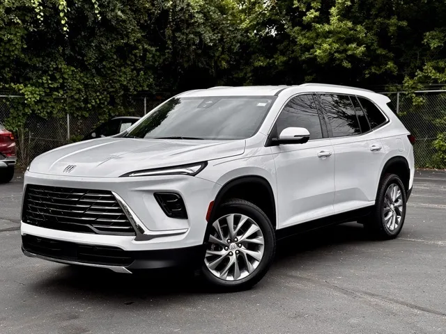 White 2025 Buick Enclave Preferred for sale in Davison, MI
