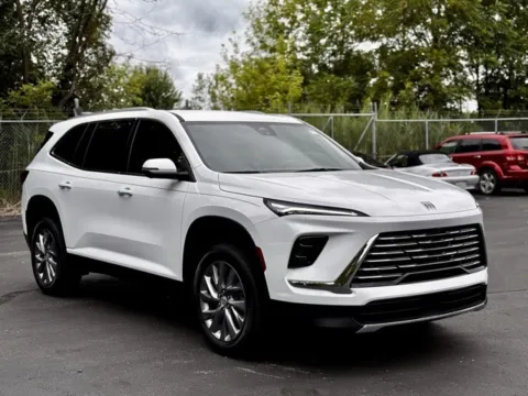 Photos of 2025 Buick Enclave Preferred for sale in Davison, MI at Hank Graff Chevrolet Davison