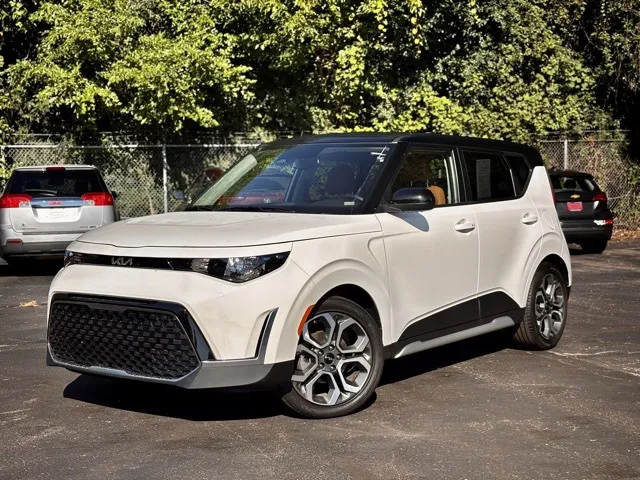 White 2025 Kia Soul EX for sale in Davison, MI