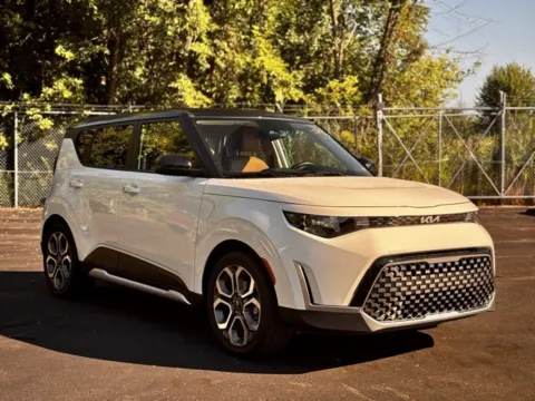 Photos of 2025 Kia Soul EX for sale in Davison, MI at Hank Graff Chevrolet Davison