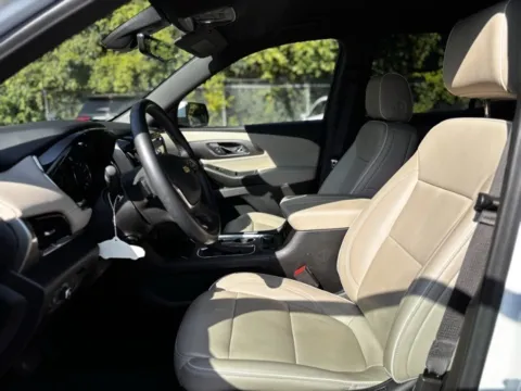 More photos of 2023 Chevrolet Traverse Premier at Hank Graff Chevrolet Davison, MI