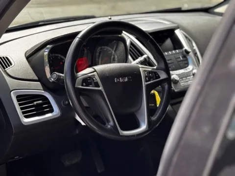 More photos of 2015 GMC Terrain SLE-2 at Hank Graff Chevrolet Davison, MI