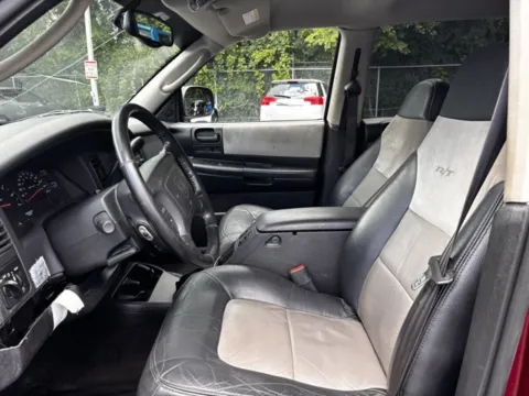 More photos of 2002 Dodge Durango R/T at Hank Graff Chevrolet Davison, MI
