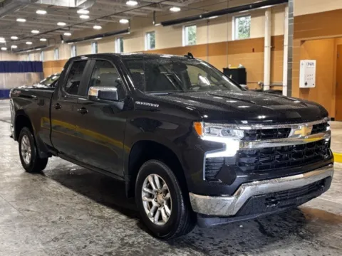 Photos of 2022 Chevrolet Silverado 1500 LT for sale in Davison, MI at Hank Graff Chevrolet Davison