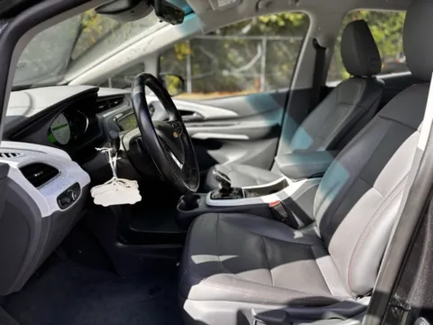 More photos of 2021 Chevrolet Bolt EV Premier at Hank Graff Chevrolet Davison, MI