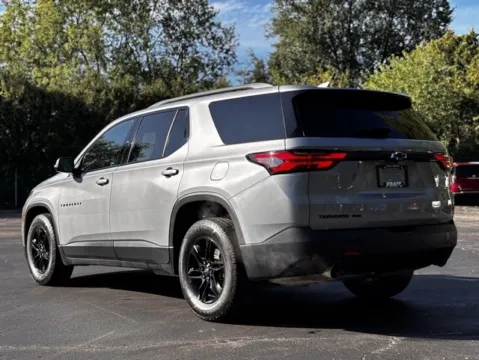 More photos of 2023 Chevrolet Traverse LT at Hank Graff Chevrolet Davison, MI