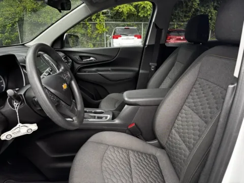 More photos of 2018 Chevrolet Equinox LT at Hank Graff Chevrolet Davison, MI