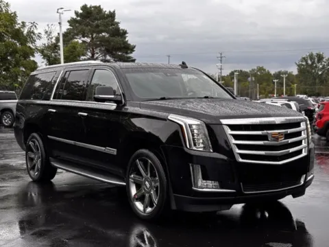 Photos of 2017 Cadillac Escalade ESV Luxury for sale in Davison, MI at Hank Graff Chevrolet Davison