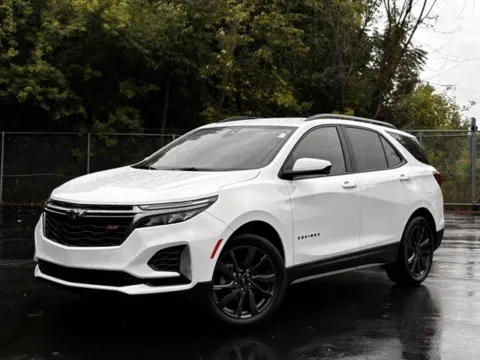 White 2023 Chevrolet Equinox RS for sale in Davison, MI