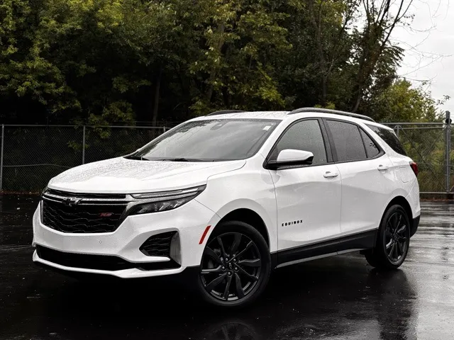 White 2023 Chevrolet Equinox RS for sale in Davison, MI