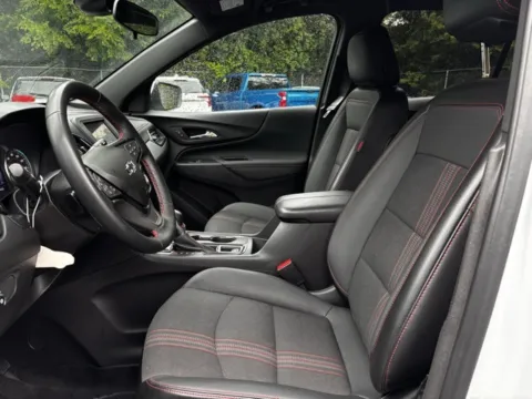More photos of 2023 Chevrolet Equinox RS at Hank Graff Chevrolet Davison, MI