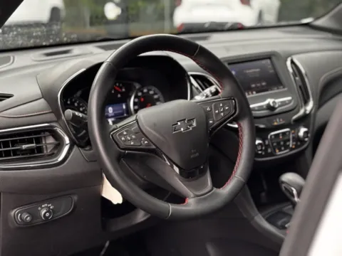 More photos of 2023 Chevrolet Equinox RS at Hank Graff Chevrolet Davison, MI