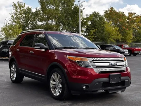 Photos of 2014 Ford Explorer XLT for sale in Davison, MI at Hank Graff Chevrolet Davison