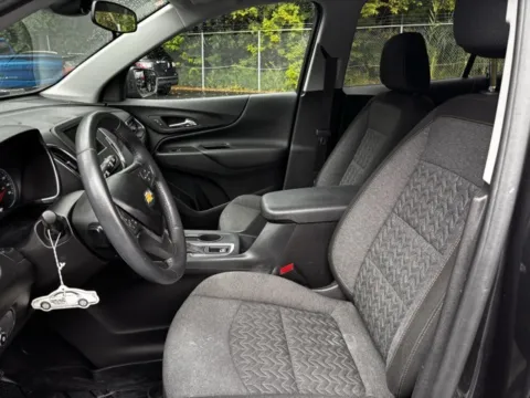 More photos of 2022 Chevrolet Equinox LT at Hank Graff Chevrolet Davison, MI