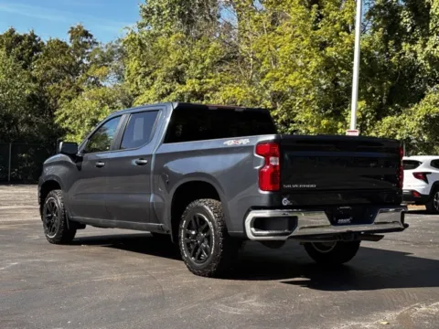 More photos of 2020 Chevrolet Silverado 1500 LT at Hank Graff Chevrolet Davison, MI