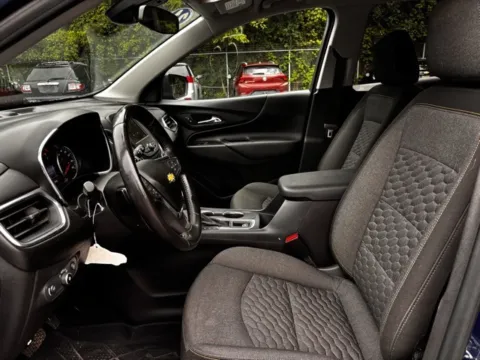 More photos of 2021 Chevrolet Equinox LT at Hank Graff Chevrolet Davison, MI