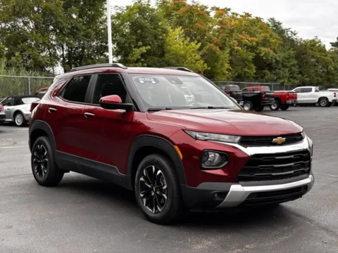 Photos of 2022 Chevrolet TrailBlazer LT for sale in Davison, MI at Hank Graff Chevrolet Davison