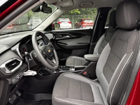 More photos of 2022 Chevrolet TrailBlazer LT at Hank Graff Chevrolet Davison, MI