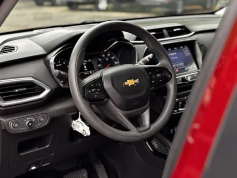 More photos of 2022 Chevrolet TrailBlazer LT at Hank Graff Chevrolet Davison, MI