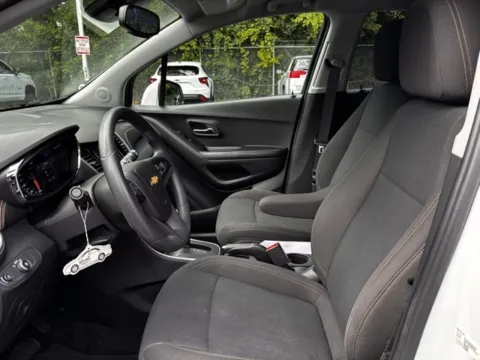 More photos of 2022 Chevrolet Trax LS at Hank Graff Chevrolet Davison, MI