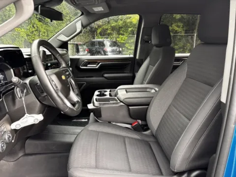 More photos of 2023 Chevrolet Silverado 1500 LT at Hank Graff Chevrolet Davison, MI