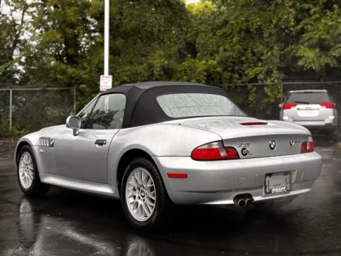 More photos of 2001 BMW Z3 2.5i at Hank Graff Chevrolet Davison, MI