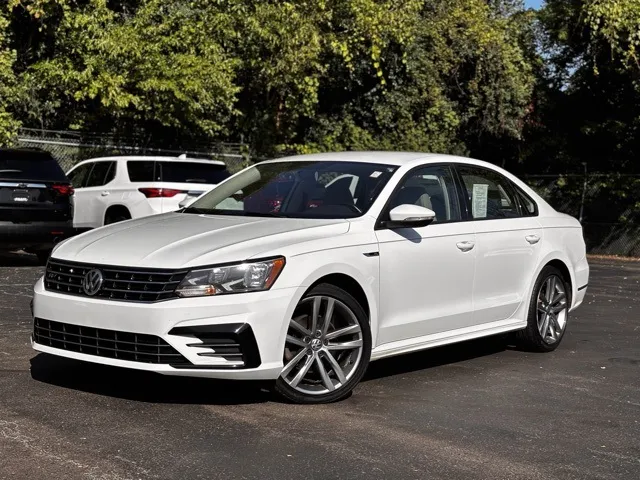 White 2018 Volkswagen Passat 2.0T R-Line for sale in Davison, MI