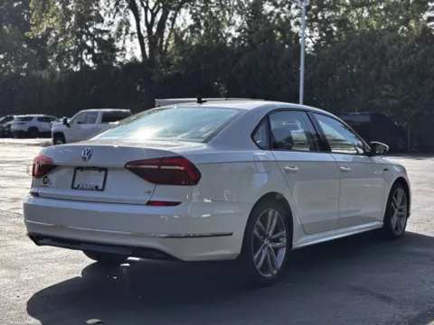 Photos of 2018 Volkswagen Passat 2.0T R-Line for sale in Davison, MI at Hank Graff Chevrolet Davison