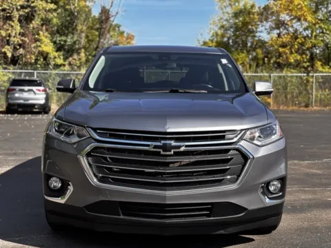 Photos of 2020 Chevrolet Traverse LT for sale in Davison, MI at Hank Graff Chevrolet Davison