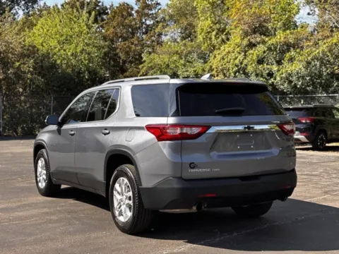 More photos of 2020 Chevrolet Traverse LT at Hank Graff Chevrolet Davison, MI