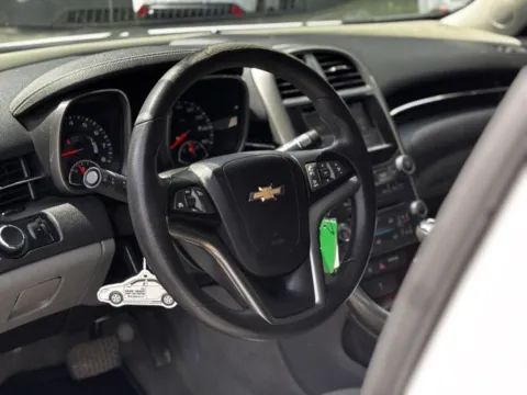 More photos of 2013 Chevrolet Malibu LT at Hank Graff Chevrolet Davison, MI